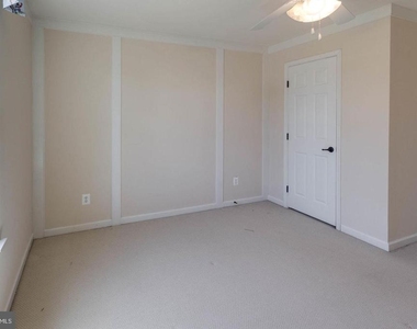 12760 Manor Hall Court - Photo Thumbnail 34