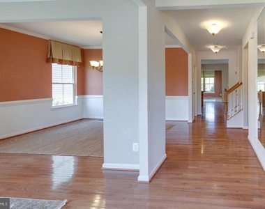 12760 Manor Hall Court - Photo Thumbnail 2