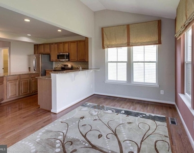 12760 Manor Hall Court - Photo Thumbnail 17