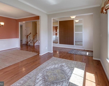 12760 Manor Hall Court - Photo Thumbnail 5