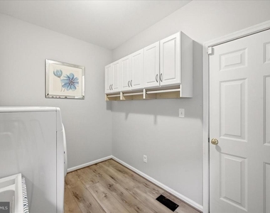 10545 Turning Grass Way - Photo Thumbnail 24