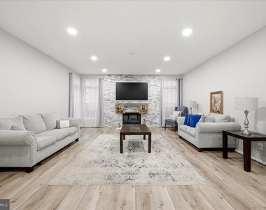 10545 Turning Grass Way - Photo Thumbnail 13