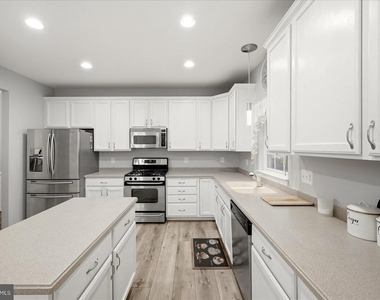 10545 Turning Grass Way - Photo Thumbnail 22