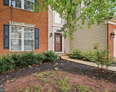 10545 Turning Grass Way - Photo Thumbnail 3