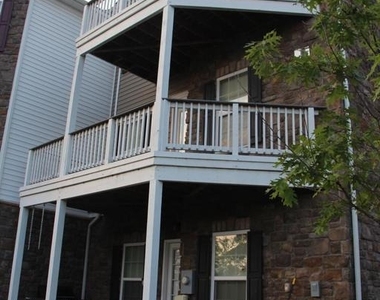 42387 Trellis Square - Photo Thumbnail 3