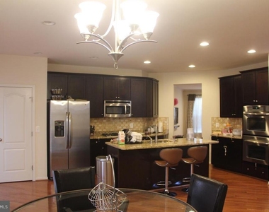 42387 Trellis Square - Photo Thumbnail 6