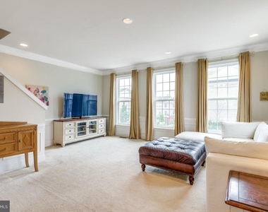 42713 Tunstall Terrace - Photo Thumbnail 4