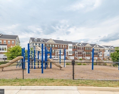 42713 Tunstall Terrace - Photo Thumbnail 18