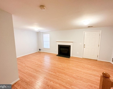 20910 Butterwood Falls Terrace - Photo Thumbnail 10