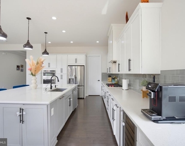 24535 Mountain Magnolia Place - Photo Thumbnail 6