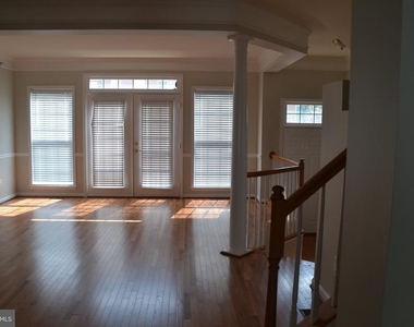 21958 Windy Oaks Square - Photo Thumbnail 1
