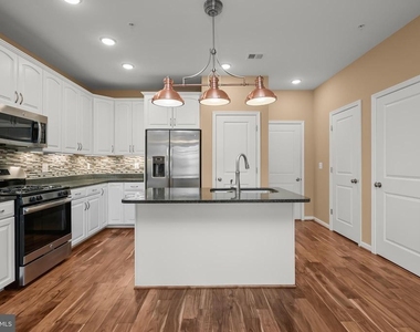 1304 Ribbon Limestone Terrace Se - Photo Thumbnail 6