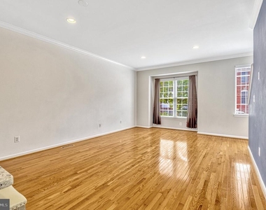 25368 Shipley Terrace - Photo Thumbnail 11