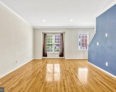 25368 Shipley Terrace - Photo Thumbnail 10