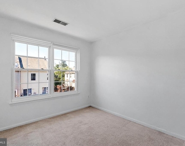 13129 Englishwood Lane - Photo Thumbnail 25
