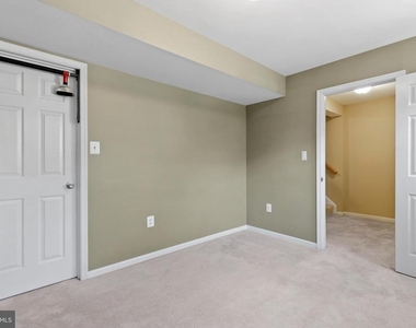13129 Englishwood Lane - Photo Thumbnail 35