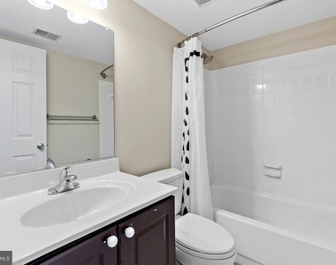 13129 Englishwood Lane - Photo Thumbnail 37