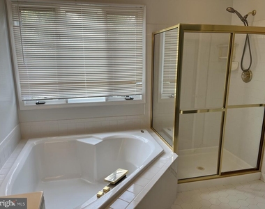 1786 Brentridge Street - Photo Thumbnail 10