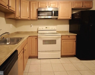 316 Cherry Court - Photo Thumbnail 8