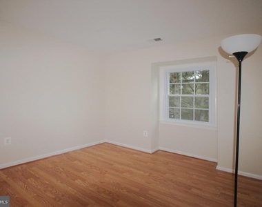 316 Cherry Court - Photo Thumbnail 18