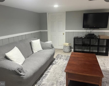 5710 Dannys Pl - Photo Thumbnail 2