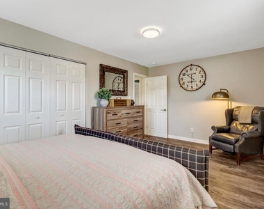 5410 Montgomery Street - Photo Thumbnail 44