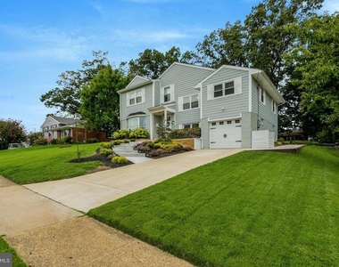5410 Montgomery Street - Photo Thumbnail 3