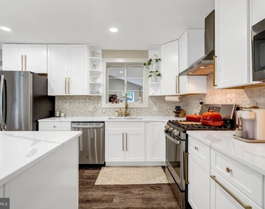 5410 Montgomery Street - Photo Thumbnail 14