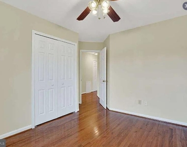 7427 Salford Court - Photo Thumbnail 31