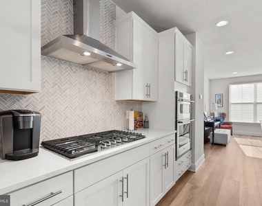 6227 Almerico Place - Photo Thumbnail 89