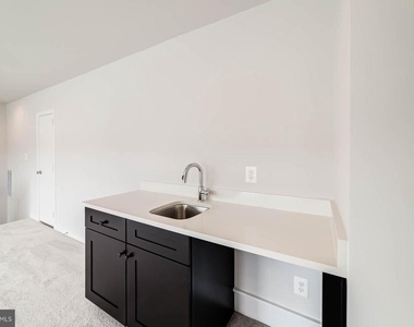 6227 Almerico Place - Photo Thumbnail 62