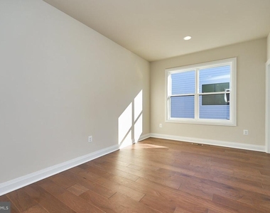 6845 Churchill Road - Photo Thumbnail 27