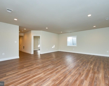 6845 Churchill Road - Photo Thumbnail 33