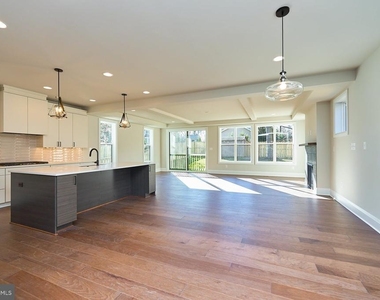 6845 Churchill Road - Photo Thumbnail 9