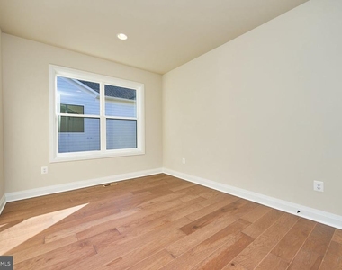 6845 Churchill Road - Photo Thumbnail 24