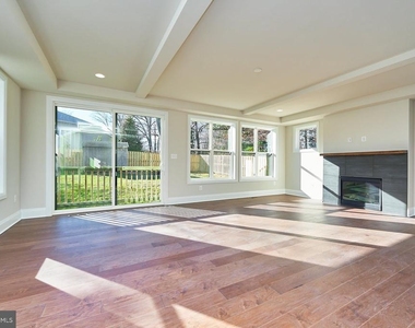 6845 Churchill Road - Photo Thumbnail 10