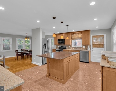 4314 Argonne Drive - Photo Thumbnail 5