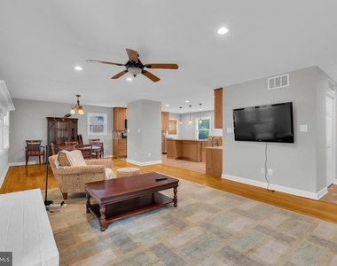 4314 Argonne Drive - Photo Thumbnail 10