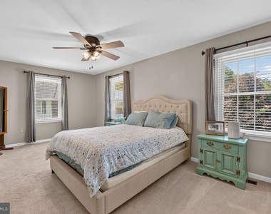7331 Rolling Oak Lane - Photo Thumbnail 18