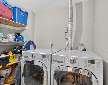 7331 Rolling Oak Lane - Photo Thumbnail 24