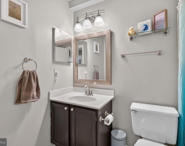 7331 Rolling Oak Lane - Photo Thumbnail 17