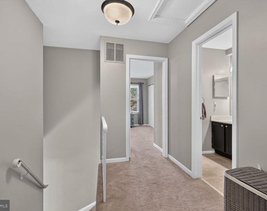 7331 Rolling Oak Lane - Photo Thumbnail 20