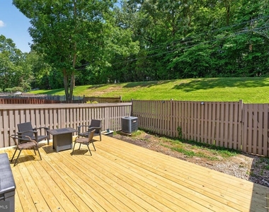 7331 Rolling Oak Lane - Photo Thumbnail 21