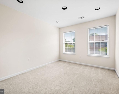 2902 Jessica Court - Photo Thumbnail 39