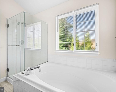2902 Jessica Court - Photo Thumbnail 37