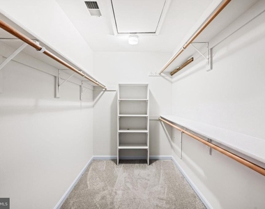 2902 Jessica Court - Photo Thumbnail 33