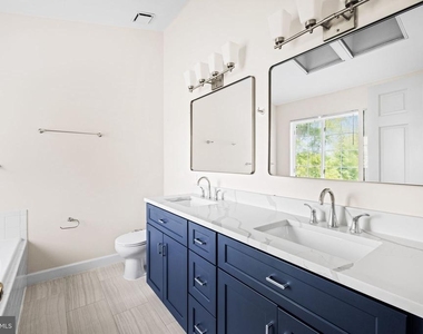 2902 Jessica Court - Photo Thumbnail 34