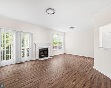 2902 Jessica Court - Photo Thumbnail 18