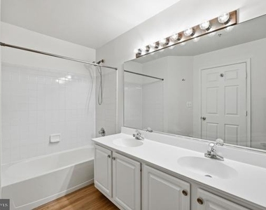 11876 Breton Court - Photo Thumbnail 19