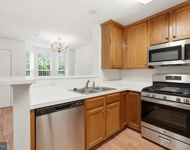 11876 Breton Court - Photo Thumbnail 6